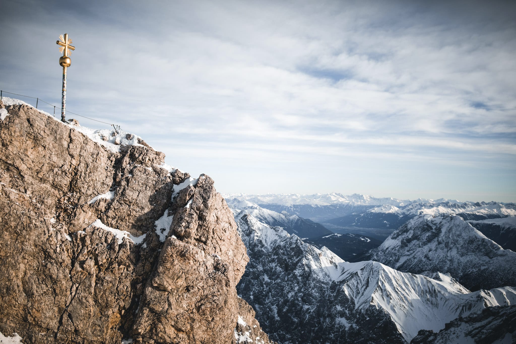 Gipfelkreuz Zugspitze im Winter